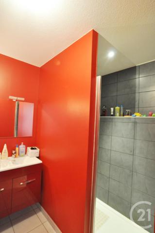 Appartement T3 à vendre  3 pièces - 67,25 m2 STE RADEGONDE - 12