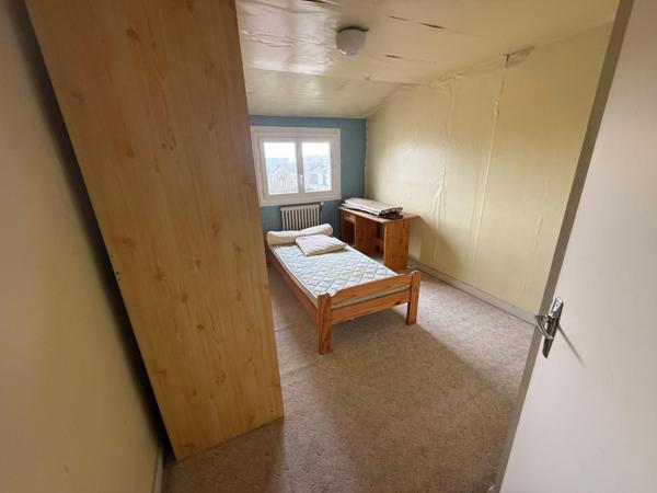 Maison à LA ROCHE-SUR-YON, 85000 - 12 pièces 300m²