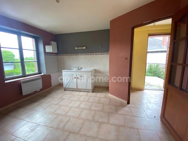 vente d un ensemble immobilièr de 4 maisons et 1 appartement louer 15 pièces Proche de VERVINS (02)