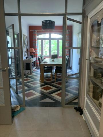 Maison 12 pièce(s) 6 chambre(s) 330 m²