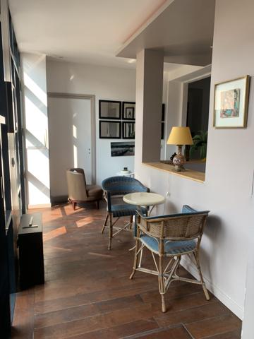 Maison 12 pièce(s) 6 chambre(s) 330 m²