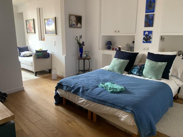 Maison 12 pièce(s) 6 chambre(s) 330 m²