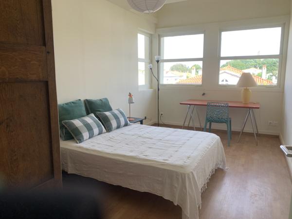 Maison 12 pièce(s) 6 chambre(s) 330 m²