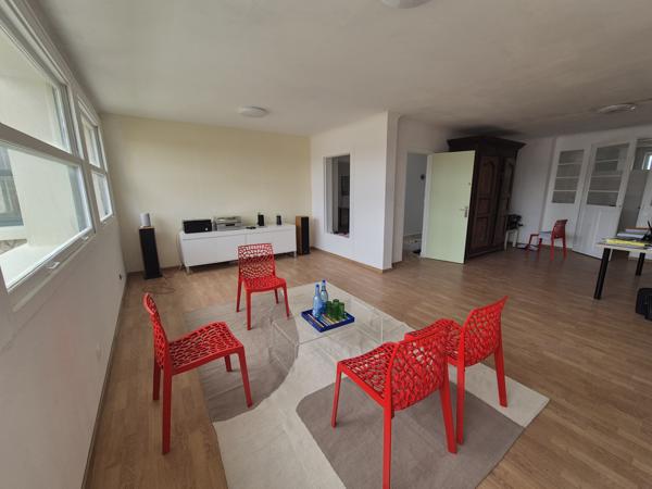 Maison 12 pièce(s) 6 chambre(s) 330 m²