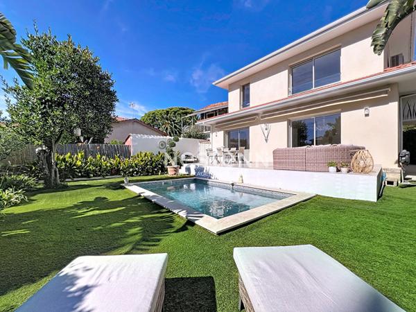 Golfe-Juan - Maison 125 m² - 3 Chambres - Piscine chauffée