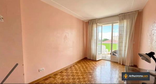 Vente                                                      Appartement
                        
                     4 pièces                      85 m2                     à Nice