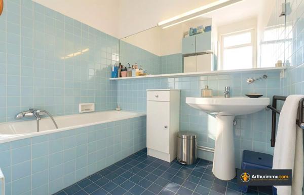 Vente                                                      Appartement
                        
                     4 pièces                      85 m2                     à Nice