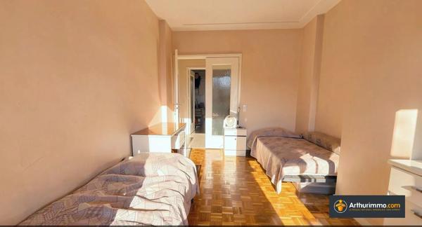Vente                                                      Appartement
                        
                     4 pièces                      85 m2                     à Nice