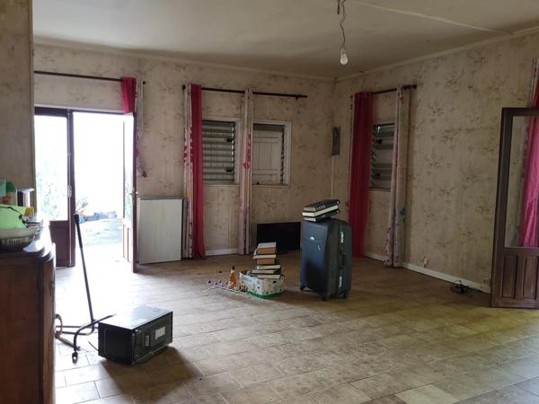 🏡 MAISON À RÉNOVER OU À RECONSTRUIRE – HYPER CENTRE SAINT-PIERRE 🌆✨