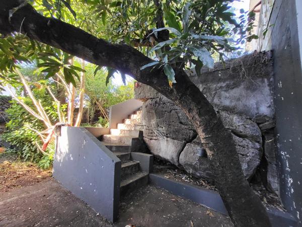 🏡 MAISON À RÉNOVER OU À RECONSTRUIRE – HYPER CENTRE SAINT-PIERRE 🌆✨
