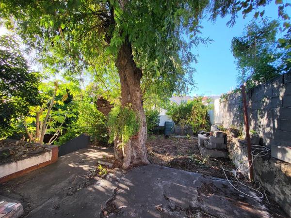 🏡 MAISON À RÉNOVER OU À RECONSTRUIRE – HYPER CENTRE SAINT-PIERRE 🌆✨