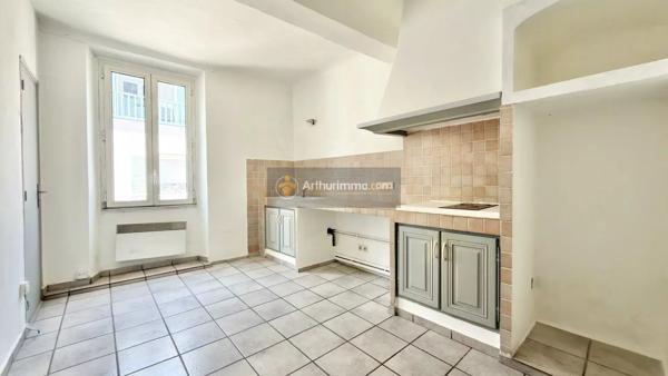 Vente                                                      Appartement
                        
                     1 pièces                      27 m2                     à Puget-sur-Argens