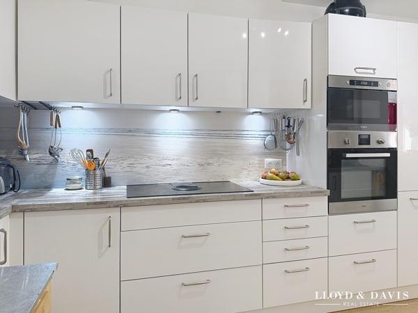 Appartement avec jardin (débarras), 400 mètres plage