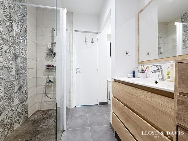 Appartement avec jardin (débarras), 400 mètres plage