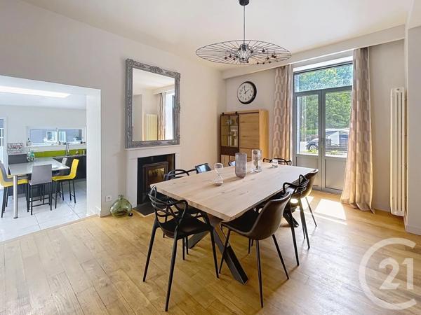 Maison à vendre  8 pièces - 180 m 2   DINAN  - 22