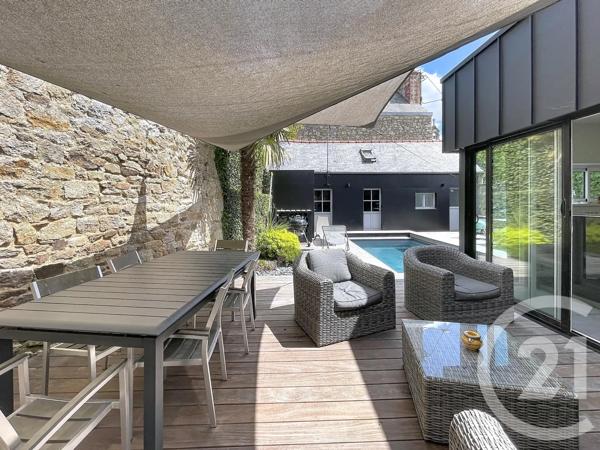 Maison à vendre  8 pièces - 180 m 2   DINAN  - 22
