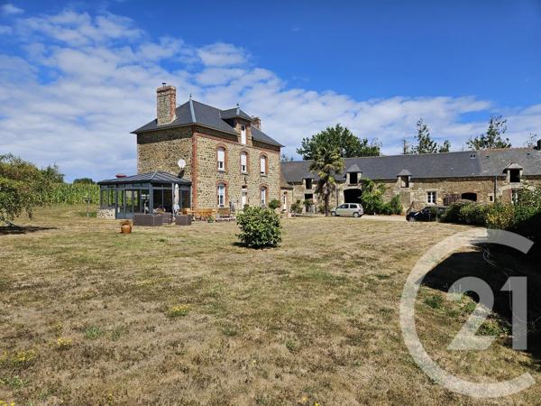 Maison à vendre  8 pièces - 180 m 2   DINAN  - 22