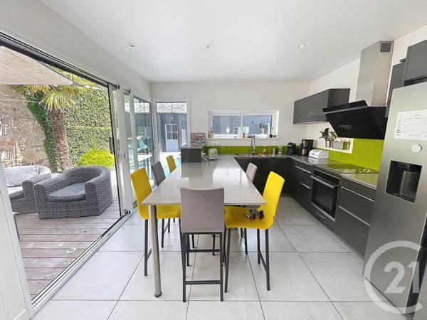 Maison à vendre  8 pièces - 180 m 2   DINAN  - 22
