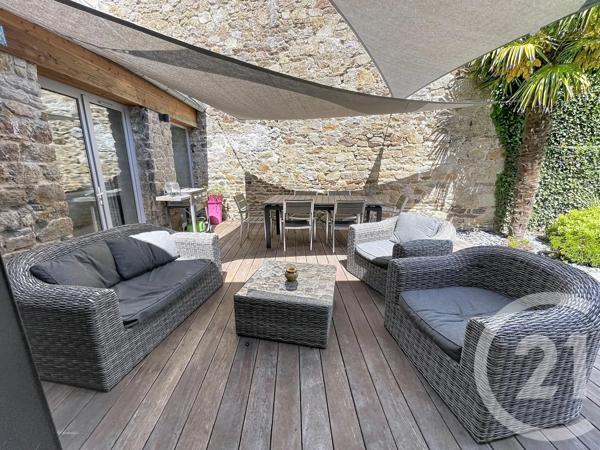 Maison à vendre  8 pièces - 180 m 2   DINAN  - 22