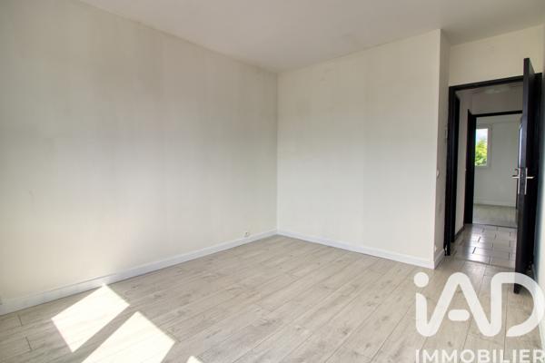 Appartement à vendre 4 pièces 76 m² Aubergenville