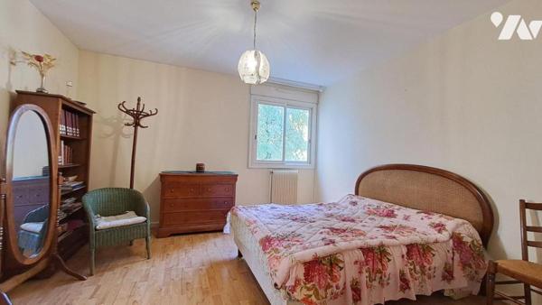 APPARTEMENT T3 CAVE ET PLACE DE PARKING