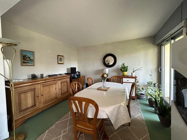 Appartement  Luisant 99 m²