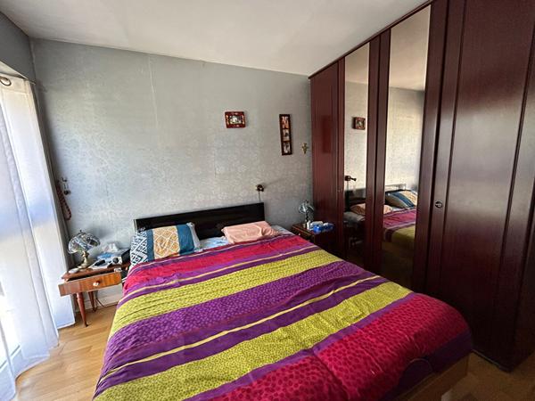 Appartement  Luisant 99 m²