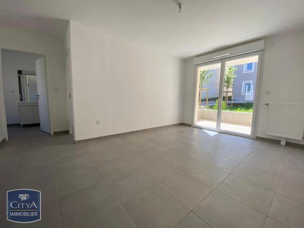 Appartement à louer 2 pièces 41.14m² La Norville (91290)