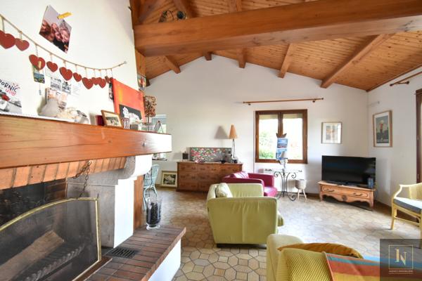 Maison
                                                                                                                                                                                                                                                                                                                        7 pièce(s)                                                                                                                                                                                                          4 chambre(s)                                                                                                                                                                                                          144.31  m²