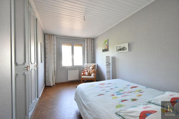 Maison
                                                                                                                                                                                                                                                                                                                        7 pièce(s)                                                                                                                                                                                                          4 chambre(s)                                                                                                                                                                                                          144.31  m²
