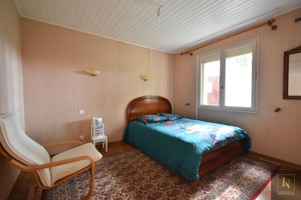 Maison
                                                                                                                                                                                                                                                                                                                        7 pièce(s)                                                                                                                                                                                                          4 chambre(s)                                                                                                                                                                                                          144.31  m²
