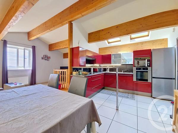 Appartement T4 à vendre  5 pièces - 80 m 2   ST MARTIN DE CRAU  - 13