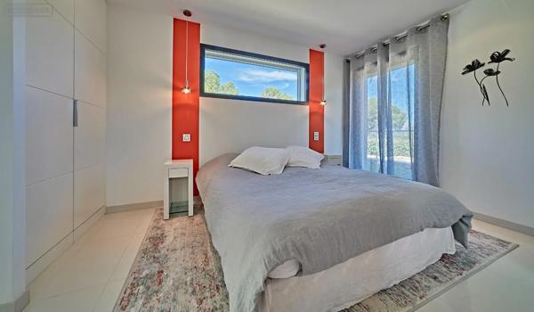 Achat - Maison Saint-Raphaël 83700 10 pièces 240 m 2 1362 m 2