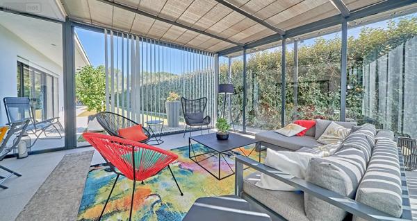 Achat - Maison Saint-Raphaël 83700 10 pièces 240 m 2 1362 m 2