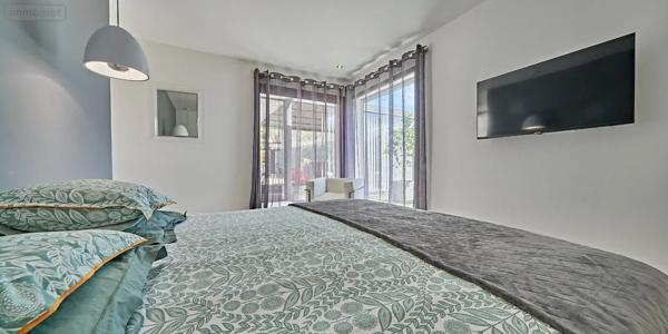 Achat - Maison Saint-Raphaël 83700 10 pièces 240 m 2 1362 m 2