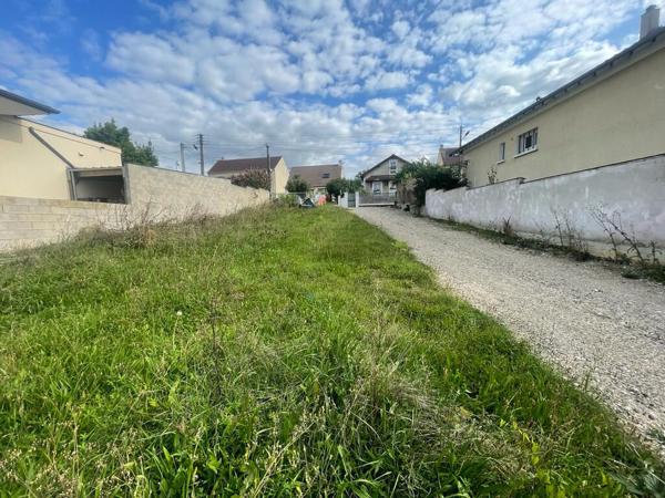 Terrain Combs La Ville 270 m2