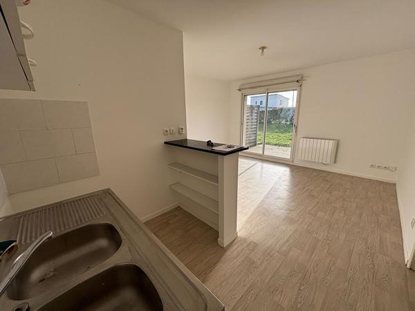 A LOUER - Appartement T2 à SAINT MEEN LE GRAND, axe RENNES / ST-BRIEUC
