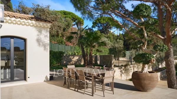 Élégante propriété familiale avec piscine et spa