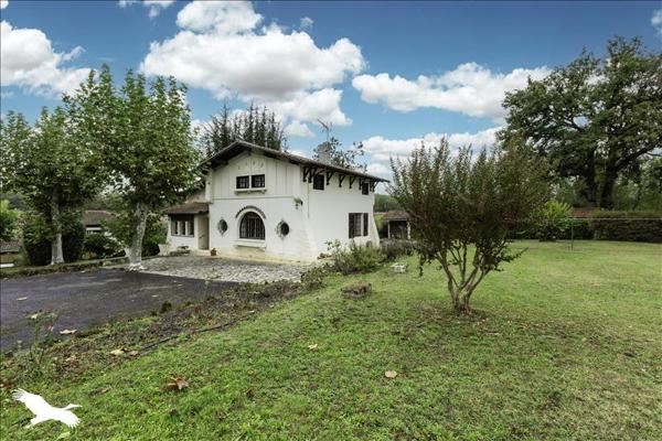 Maison à vendre |  Eauze |  7 pièces | 144 m²