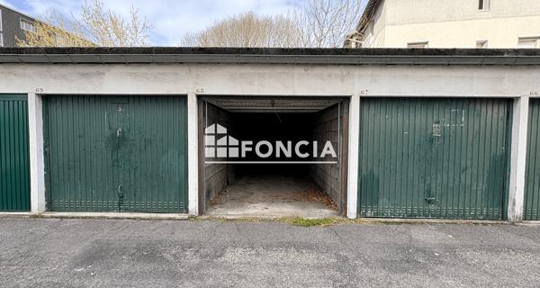À vendre Parking 15 m² - Saint-martin-d'hères 38400