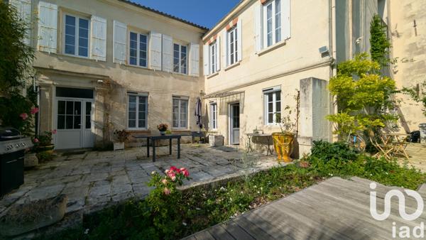 Maison à vendre 9 pièces 250 m² Tonnay-Charente