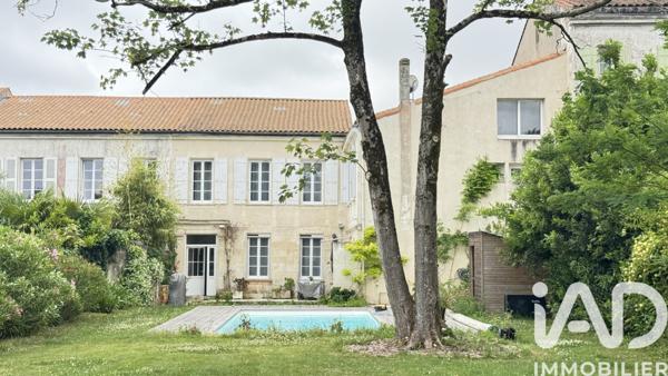 Maison à vendre 9 pièces 250 m² Tonnay-Charente