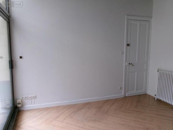 Fonds et/ou murs commerciaux à louer à Béthune dans le Pas-de-Calais (62400), ref : 62023-L1409