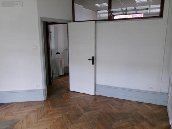 Fonds et/ou murs commerciaux à louer à Béthune dans le Pas-de-Calais (62400), ref : 62023-L1409