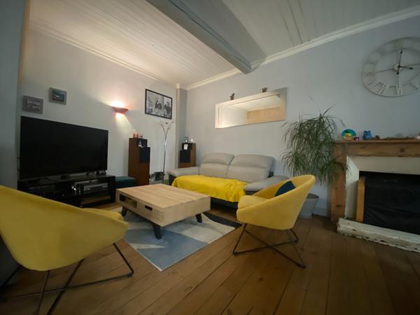 Charmant Appartement duplex 3 pièces à vendre au coeur de Dinan !