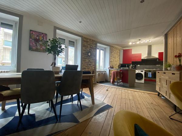 Charmant Appartement duplex 3 pièces à vendre au coeur de Dinan !