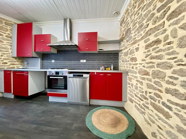 Charmant Appartement duplex 3 pièces à vendre au coeur de Dinan !
