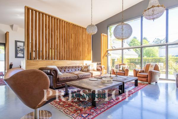 TREILLIERES - MAISON D'ARCHITECTE DE 320 M2 HABITBALES - PISCINE