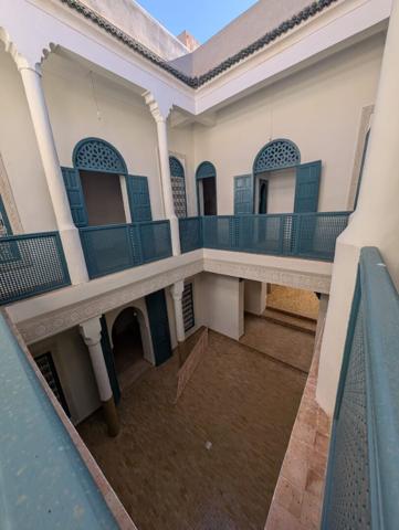 A vendre Superbe Riad 230 m2 au sol de 8 chambres à Zaouia Abassia - Marrakech