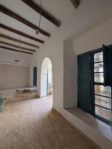 A vendre Superbe Riad 230 m2 au sol de 8 chambres à Zaouia Abassia - Marrakech